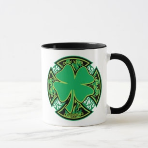 Caneca Cruz irlandesa do trevo