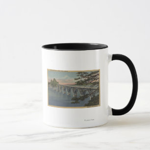 Caneca Curvatura norte, Oregon - opinião da ponte da ba