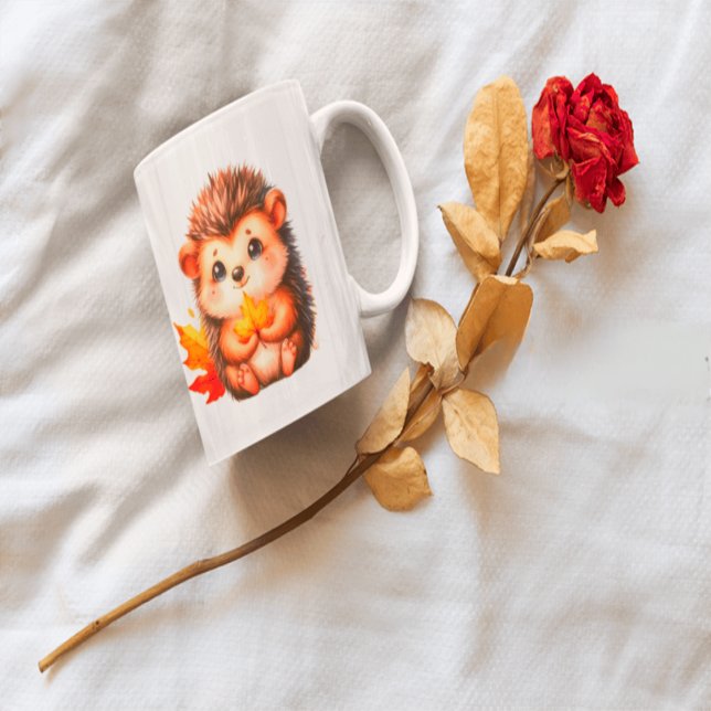 Caneca Cute Autumn Hedgehog with Harvest Ladder Illustrat (Criador carregado)