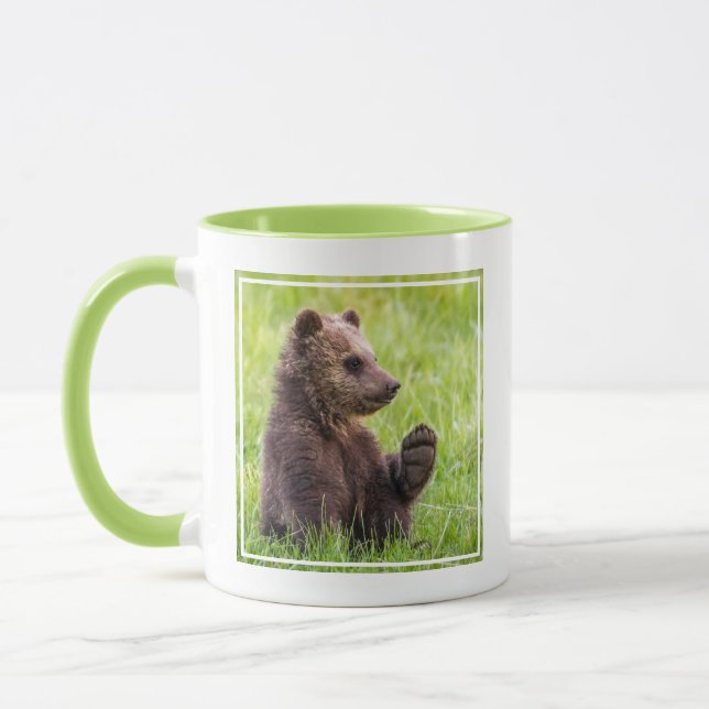Caneca Cutest Baby Animals | Brown Bear Cub Wave (Esquerda)