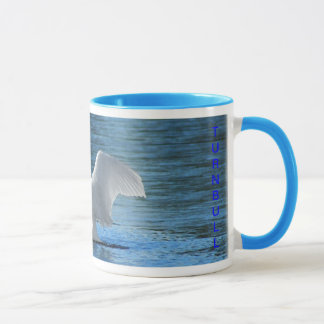 Caneca da cisne de trompetista