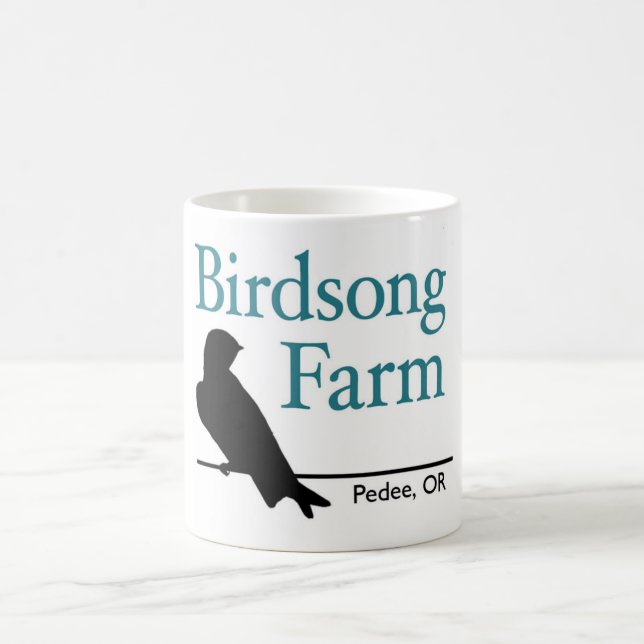 Caneca da fazenda do Birdsong - andorinha (Centro)