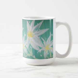 Caneca da flor branca