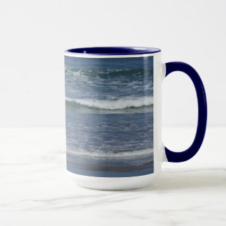 Caneca da gaivota do oceano