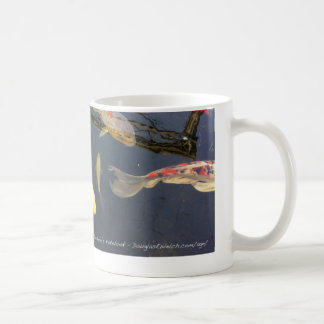 Caneca da lagoa de Koi do caderno de um jardineiro