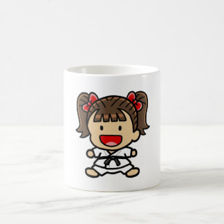 Caneca da menina da arte marcial