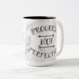 Caneca da perfeição do progresso não - fundo de