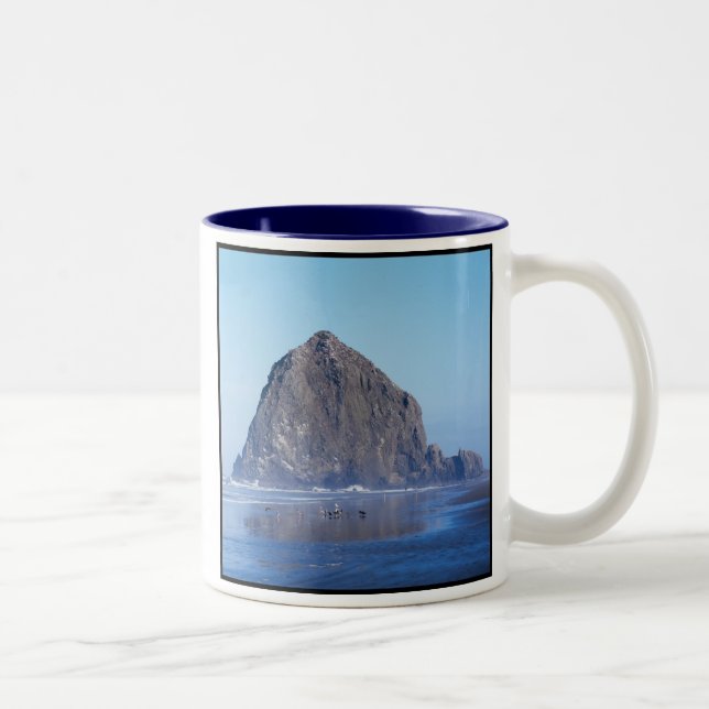 Caneca da rocha do monte de feno (Direita)