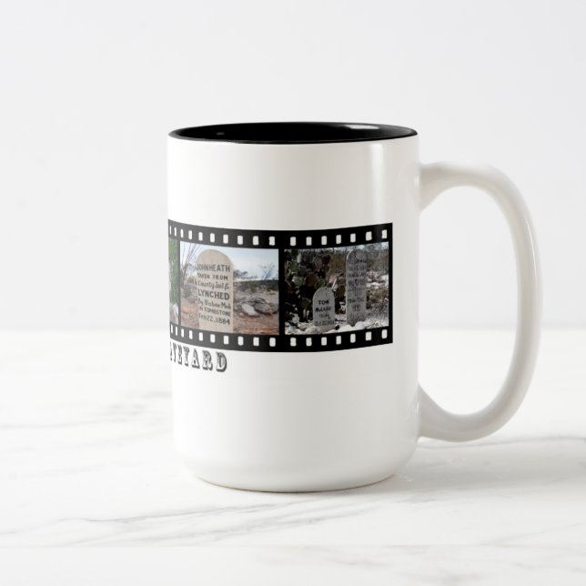 Caneca da tira do filme do cemitério de Boothill (Direita)