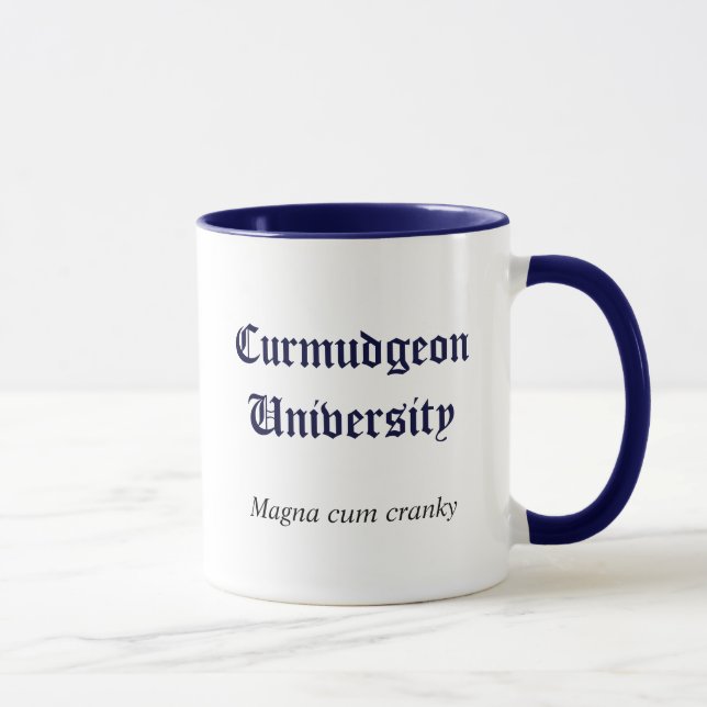Caneca da universidade do Curmudgeon (Direita)