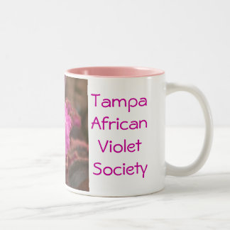 Caneca da violeta africana