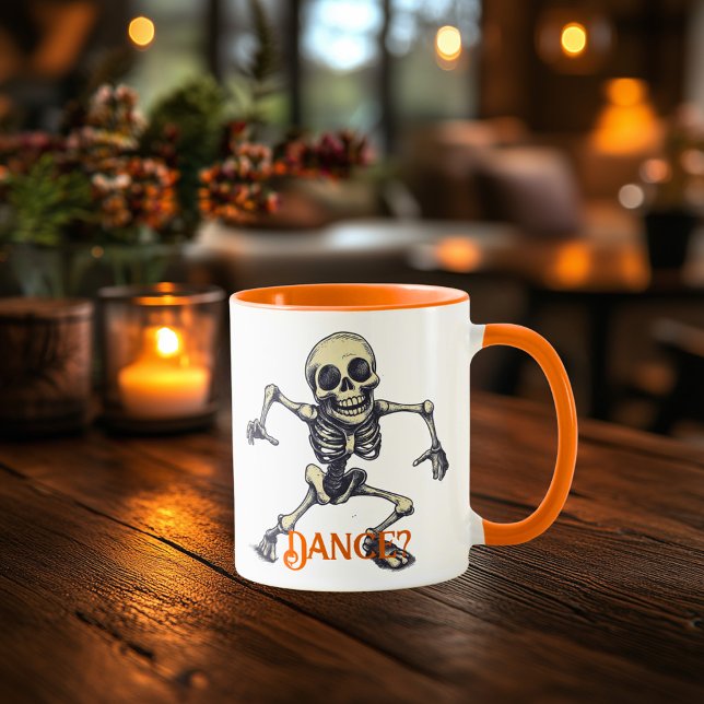 Caneca Dançando Maçã de Esqueleto - Víblias de Halloween  (Criador carregado)