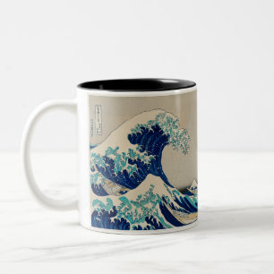 caneca de 2 tons com arte de onda no estilo japonê