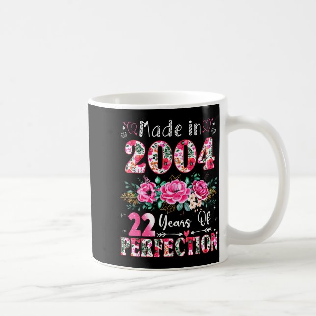 Caneca De Café 22 Year Old Made In 2004 Floral 22th Birthday Wome (Direita)
