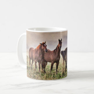 Caneca De Café 4 Cavalos na Névoa - GOMA