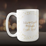 Caneca De Café 50º aniversário do casamento Dust Confetti Dourada<br><div class="desc">Beleza personalizada com seus nomes e datas sobre um delicado 50 (ou monograma inicial) em um delicado fundo confetti de poeira de ouro. Projetado por Thisnotme©</div>