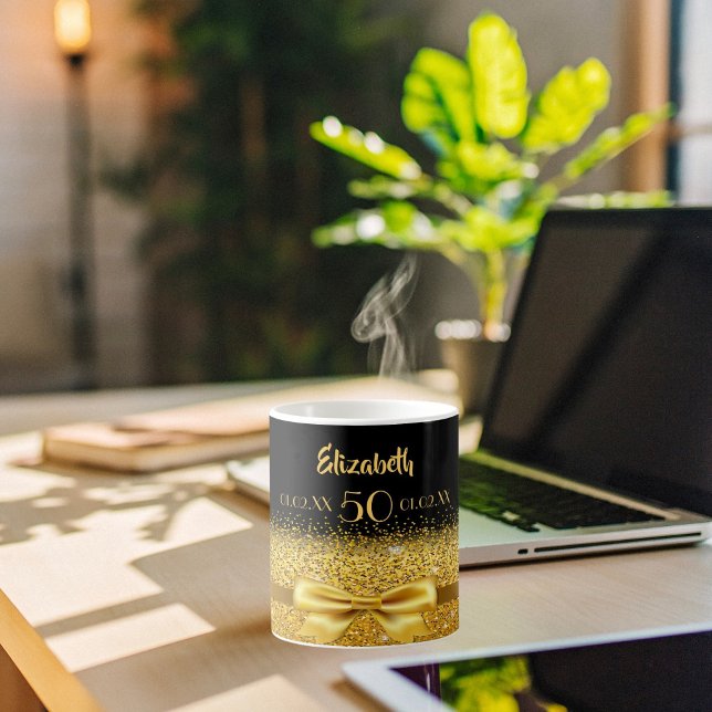 Caneca De Café 50.º aniversário do nome do ouro negro clássico (Criador carregado)