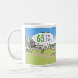 Caneca De Café 65 Não Fora Do Tema De Críquete. 65.o aniversário