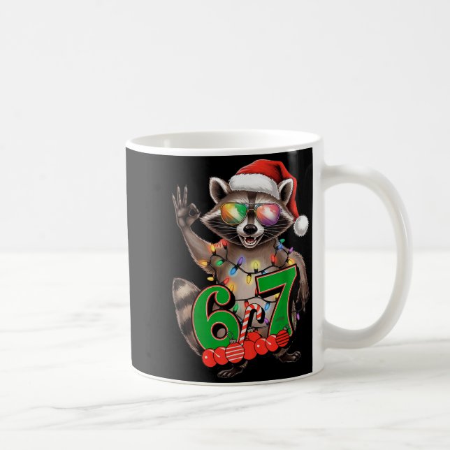 Caneca De Café 67 Christmas Funny Raccoon Festive 6-7 Meme Boys G (Direita)