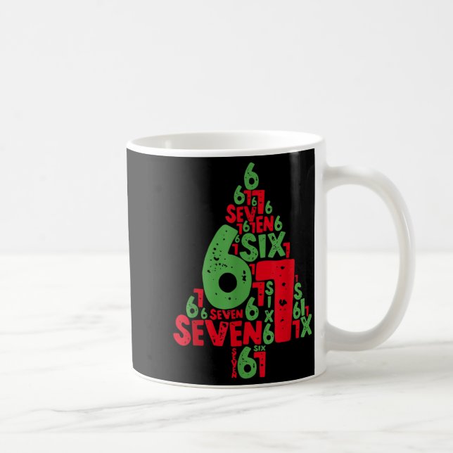 Caneca De Café 67 Christmas Tree Holiday Six Seven Meme Brainrot  (Direita)