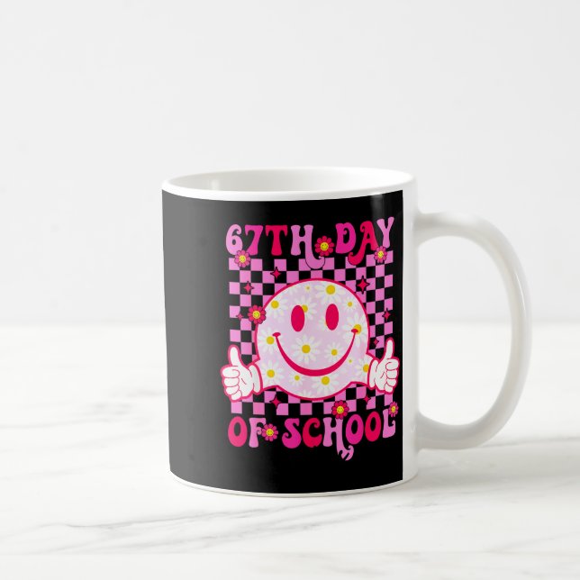 Caneca De Café 67th Day Of School Vibes 67 Meme Cute Smile Face T (Direita)