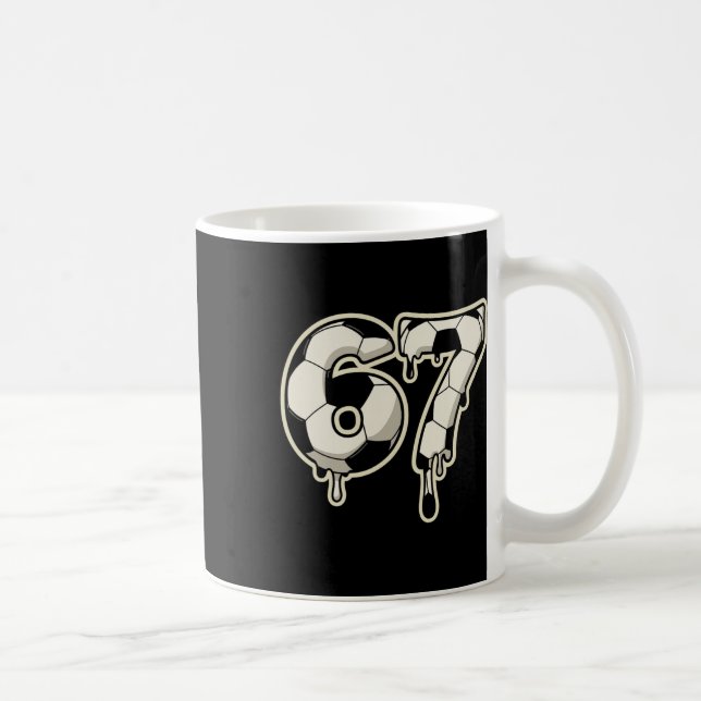 Caneca De Café 6 7 Futebol Byll Drip Gráfico Seis Sete Meme  (Direita)