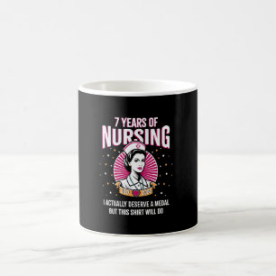 Caneca De Café 7 Anos de Enfermagem Merecendo uma Medalha Enferme
