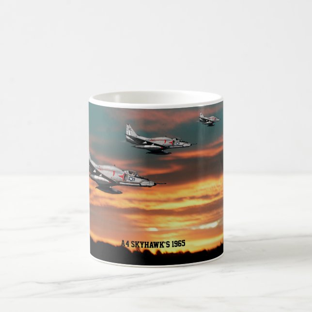 Caneca De Café A4 Skyhawks 1965 (Centro)