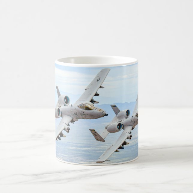 Caneca De Café A-10C THunderBOLT II Formação (Centro)