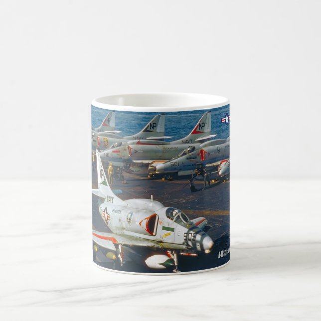 CANECA DE CAFÉ A-4F SKYHAWK (Centro)