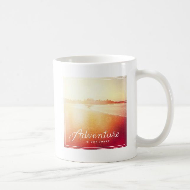 Caneca De Café A aventura está para fora lá (Direita)