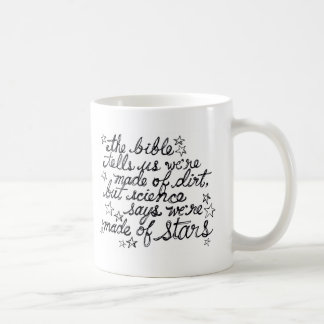 Caneca De Café A bíblia diz-nos que nós estamos feitos da