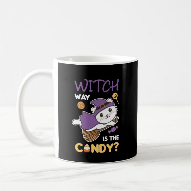 Caneca De Café A Bruxa De Gato É O Feliz Dia das Bruxas. (Esquerda)