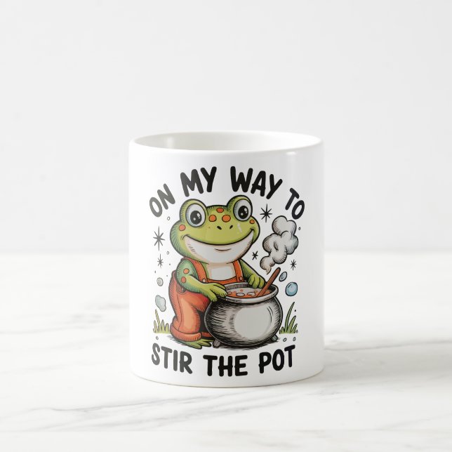 Caneca De Café A Caminho de Mexer o Caldeirão Sapo Engraçado Sarc (Centro)