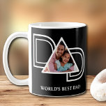 Caneca De Café A foto do melhor Dia de os pais do mundo a preto<br><div class="desc">A Melhor Foto Pai do Mundo é decorada com a palavra PAI em tipografia branca sobre fundo preto. Facilmente personalizável com sua foto. Faz um presente perfeito de Dia de os pais.</div>