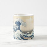 Caneca De Café A onda do Excelente de Kanagawa<br><div class="desc">Por Katsushika Hokusai</div>