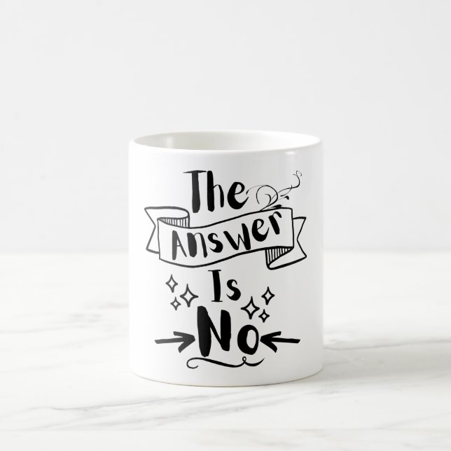 Caneca De Café A Resposta Não É Engraçada (Centro)