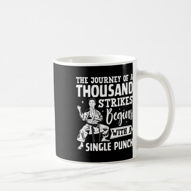 Caneca De Café A Viagem De Mil Golpes Começa Com Si (Direita)
