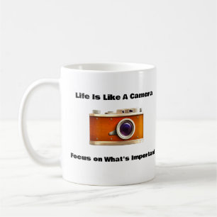 Caneca De Café A vida é como uma câmera focalizada no que é impor