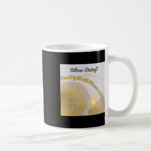 Caneca De Café A Vínculo De Prata Torna-A Dourada. Shimmery E