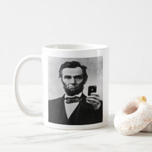 Caneca De Café Abe Lincoln com telefone celular