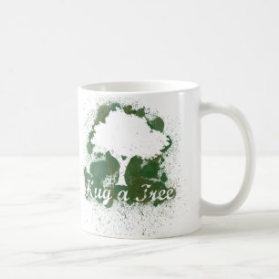 Caneca De Café Abraçar um Pense verde de árvore