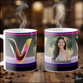 Caneca De Café Abstract Fluid Letter V Glossy Neon