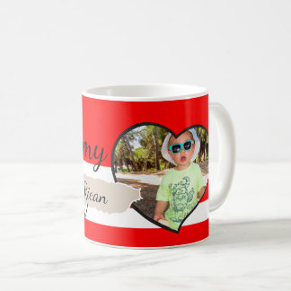 Caneca De Café Adicionar Strpes Vermelhas de Imagem e Texto e Map