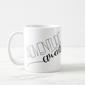 Caneca De Café Adventure Aguarda Mug Com Mão