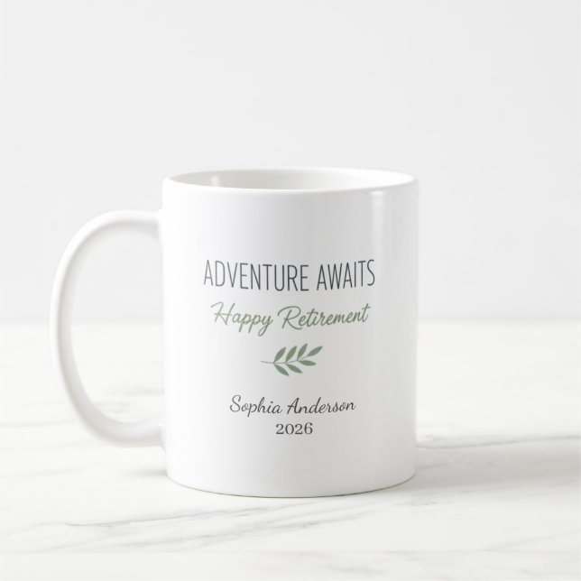Caneca De Café Adventure Awaits Retirement Personalized (Esquerda)