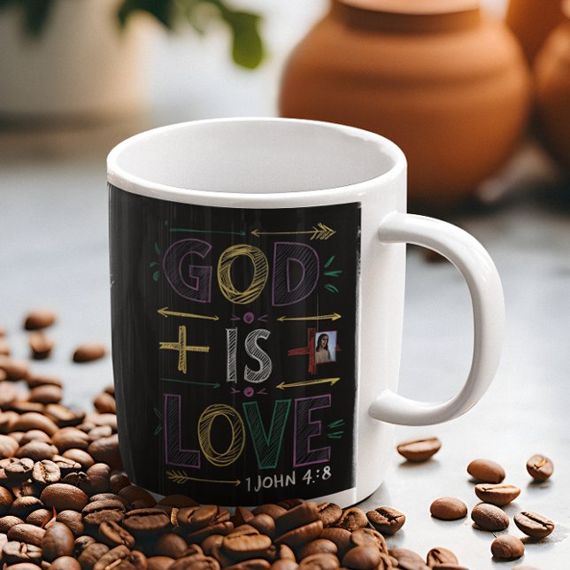 Caneca De Café Afirmação divina: Deus é o amor (Criador carregado)