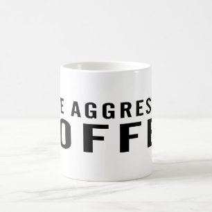 Caneca de café agressiva do voto