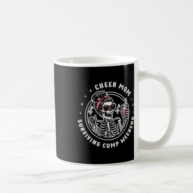 Caneca De Café Alegre Mãe Sobrevivendo ao Fim de Semana de Compet (Direita)