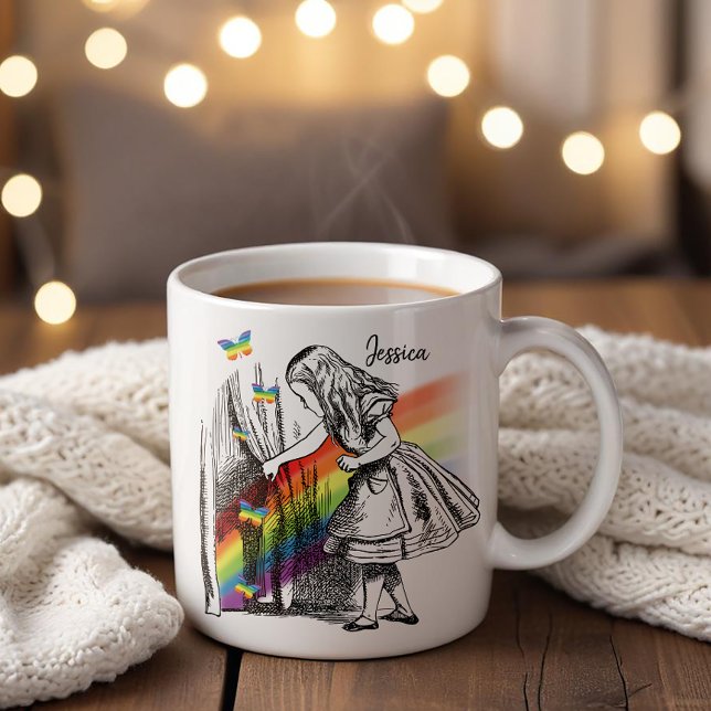 Caneca De Café Alice Perseguindo O Arco-Íris (Criador carregado)